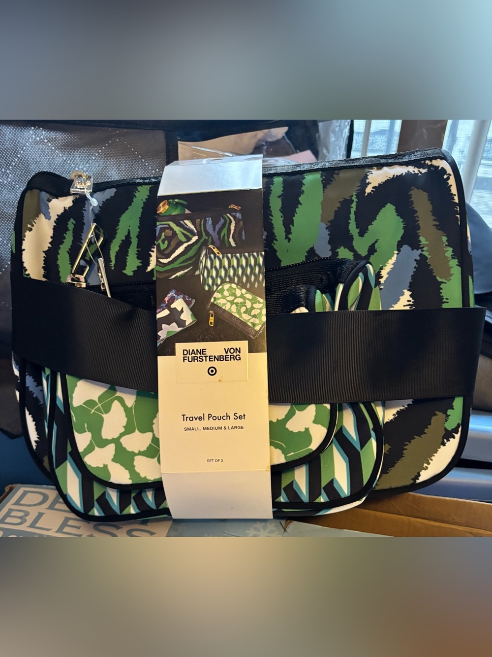 Diane Von Furstenberg Green Black White Patterned Travel Pouch Set